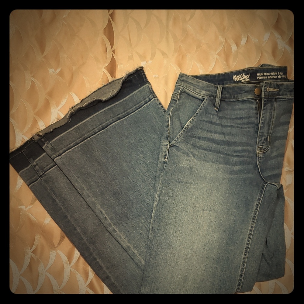 Mossimo Wide Leg Jeans